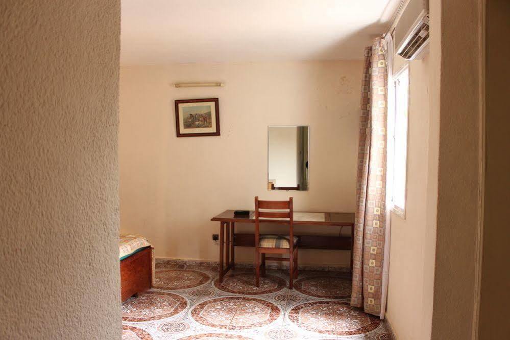 Meumi Palace ياوندي المظهر الخارجي الصورة